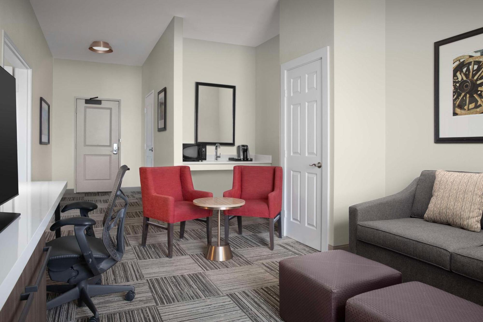 Hilton Garden 3*